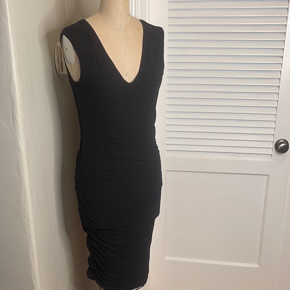 Stretch t-shirt V-neck Dress sz4/Large